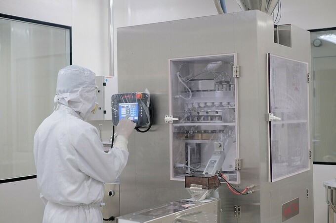 Japan-GMP là tiêu chuẩn thực hành sản xuất thuốc vượt qua hàng rào kỹ thuật khắt khe đến cách bảo quản thành phẩm, quản lý hệ thống chất lượng.